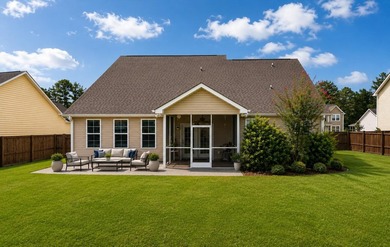 Welcome home to 2021 Triple Crown Lane in Bridlewood Farms! This - photo 33