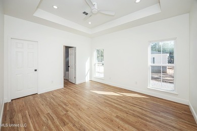 Welcome home to this beautiful new construction in Ocean - photo 33