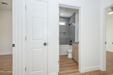 Welcome home to this beautiful new construction in Ocean - photo 42