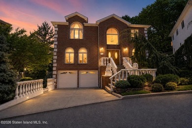 Welcome to 58 Michael Loop. Nestled in the prestigious Emerson - photo 2