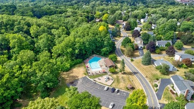 Welcome to 161 Selborne Chase, a beautifully maintained - photo 43