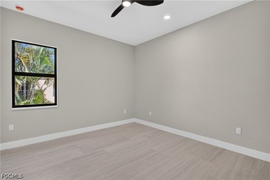 REFINED WATERFRONT LIVING in SHADROE CANAL! MOVE-IN-READY 2026 - photo 43