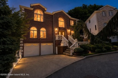 Welcome to 58 Michael Loop. Nestled in the prestigious Emerson - photo 3