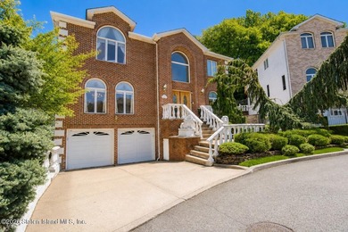 Welcome to 58 Michael Loop. Nestled in the prestigious Emerson - photo 4