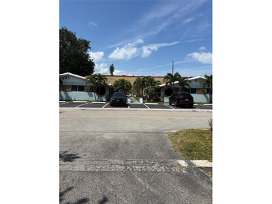 HUGE INVESTOR/DEVELOPER OPPORTUNITY*3 adjacent lots w/ separate - photo 5