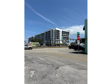 HUGE INVESTOR/DEVELOPER OPPORTUNITY*3 adjacent lots w/ separate - photo 6
