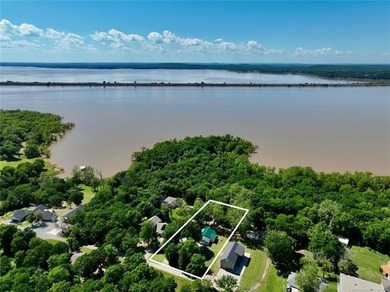 WATERFRONT COTTAGE JUST OFF THE HIGHWAY AT LAKE EUFAULA, OK! - photo 3