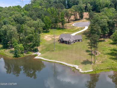Price improvement! Seller has relocated! Motivated! Custom lake - photo 7