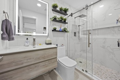 This stunning 2 bedroom, 2 bath villa in the desirable Limetree - photo 12