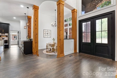 Experience the perfect blend of luxury lakefront living and - photo 7