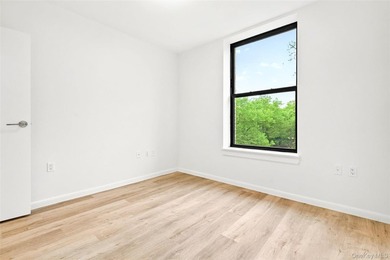 Welcome to the Soundview Park Townhouses. This is New - photo 24