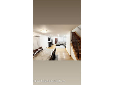 Beautifully fully renovated 3-bedroom, 2-bath home located in - photo 7
