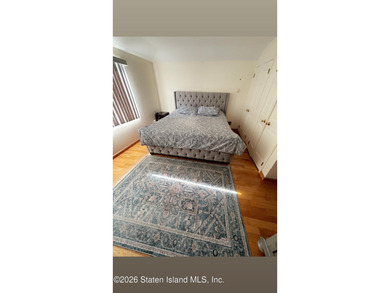 Beautifully fully renovated 3-bedroom, 2-bath home located in - photo 10