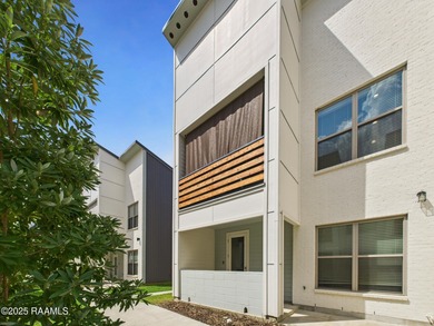 (private lake, pond, coastal) Townhome/Townhouse For Sale in Youngsville Louisiana