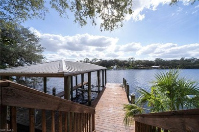 Caloosahatchee River Home For Sale in Labelle Florida