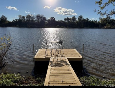 Welcome to The River House! This charming, fully refreshed - photo 3