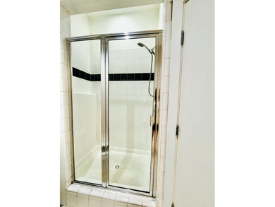 A move-in ready, low-maintenance 1-bedroom, 1-bath unit in the