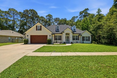 Movie theater? Covered heated pool? This stunning 5 bed, 4 bath - photo 2