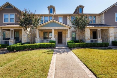 Lake Townhome/Townhouse For Sale in Arlington, Texas