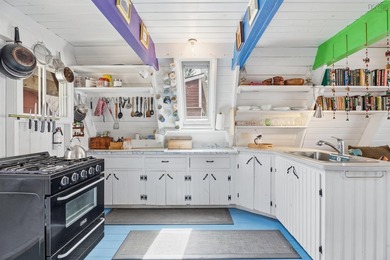 Experience the ultimate off-grid lifestyle where total privacy - photo 14