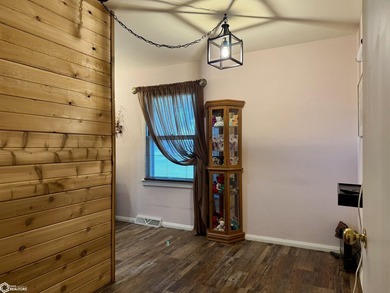 This well-maintained 2-bedroom home offers a functional layout - photo 14