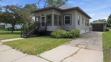 Wisconsin River - Wood County Home Active Under Contract in Port Edwards Wisconsin