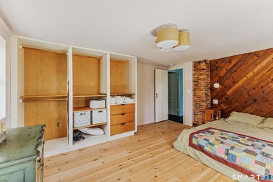 Step back in time with this beautifully preserved circa 1815 - photo 31
