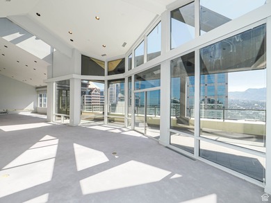 **PENTHOUSE** A very rare opportunity to buy one of a few - photo 5