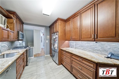 Welcome to 2401 Avenue L! This exceptional detached triplex is - photo 10