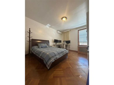 This well-maintained single-family home is located in the - photo 8
