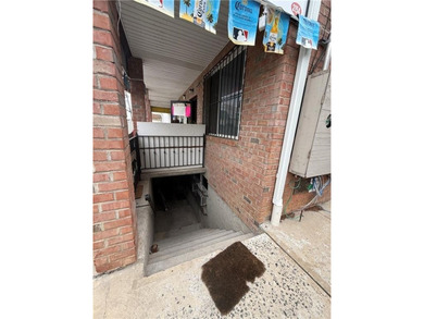 Exceptional Mixed-Use Investment Opportunity! Two attached - photo 8