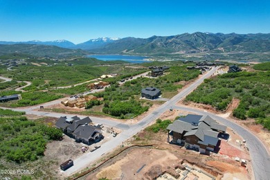 Welcome to Halo Crest. Approach a grand covered front patio - photo 13