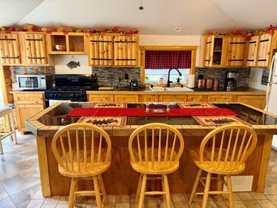 COMPETITIVELY PRICED TO SELL! This recently renovated, FULLY - photo 13