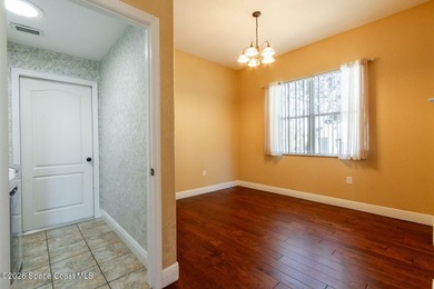 Beautifully upgraded 3BR/2BA home with 1,725 living sq ft (2,500 - photo 15
