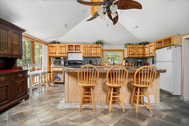 COMPETITIVELY PRICED TO SELL! This recently renovated, FULLY - photo 16