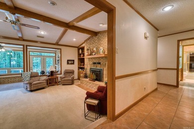 Well-maintained brick home situated on 3 acres outside the city - photo 5