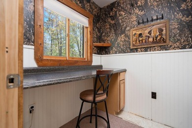 COMPETITIVELY PRICED TO SELL! This recently renovated, FULLY - photo 25