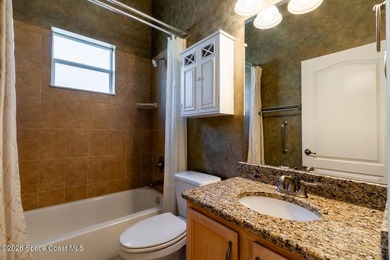 Beautifully upgraded 3BR/2BA home with 1,725 living sq ft (2,500 - photo 26