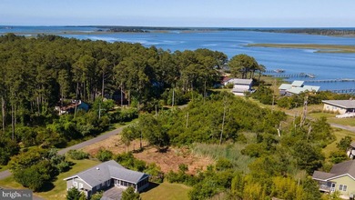 Build your dream coastal retreat in the desirable Piney Island - photo 8