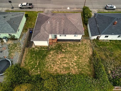 JUST 2 BLOCKS FROM THE OCEAN! Welcome to 1046 Jaccard Street - photo 33