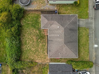 JUST 2 BLOCKS FROM THE OCEAN! Welcome to 1046 Jaccard Street - photo 36
