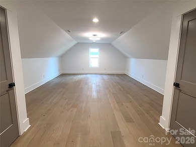 Another opportunity in Hutton Estate! This new construction home - photo 38
