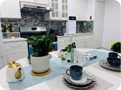 Newly renovated 2-bedroom condo located in the desirable Sunset - photo 2