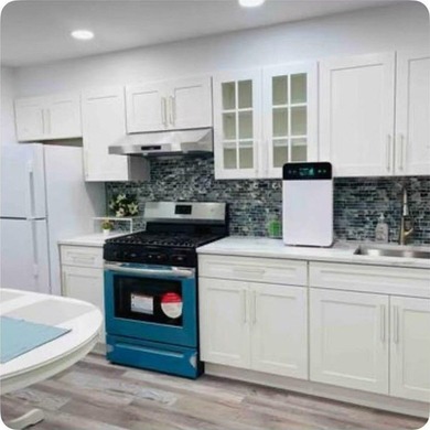 Newly renovated 2-bedroom condo located in the desirable Sunset - photo 7