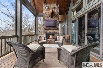 Exceptional private five-bedroom *Lodge Home* with expansive - photo 7