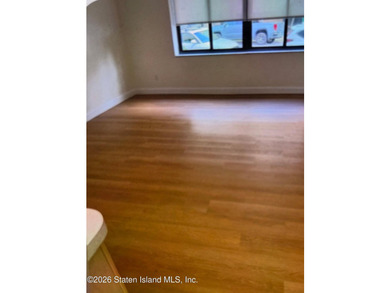 Welcome to this beautiful oversized Condo. Offering bright - photo 2
