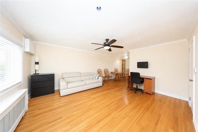 Discover an incredible opportunity to own this spacious, move-in - photo 5