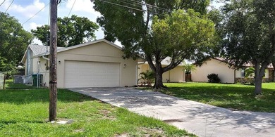 Cape Coral Area Home Sale Pending in Cape Coral Florida