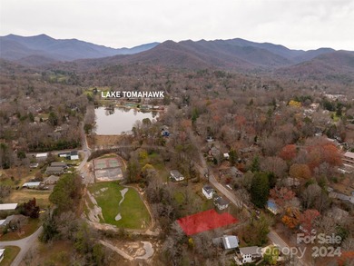 Lake Tomahawk Lot For Sale in Black Mountain North Carolina