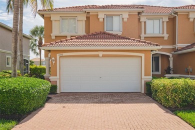 Cape Coral Area Townhome/Townhouse For Sale in Cape Coral Florida